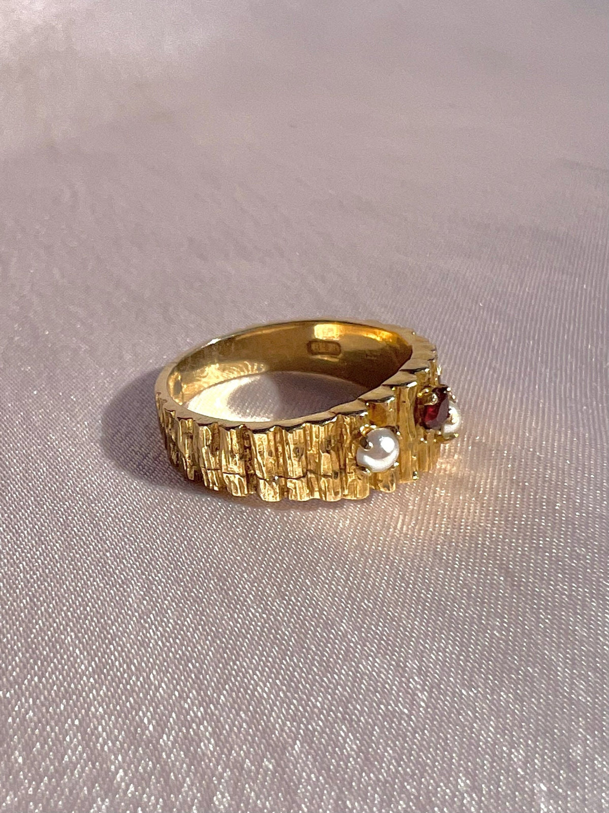 Vintage 9k Garnet Pearl Brutalist Ring 1967