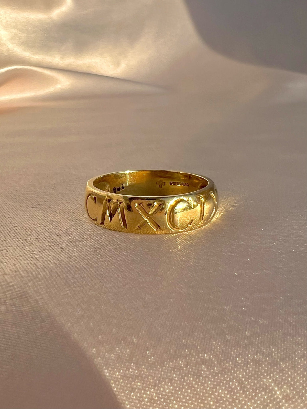 Vintage 9k MCMXCIX Roman Numeral Ring