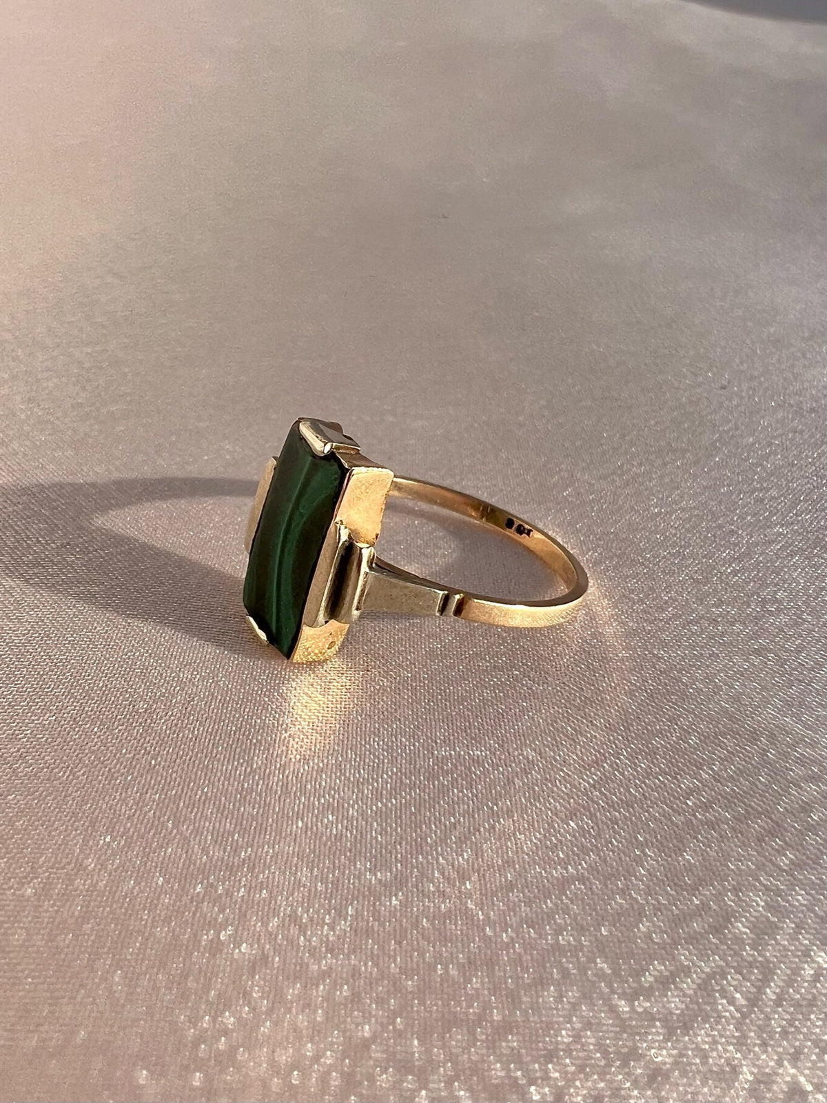 Antique 9k Malachite Rectangle Ring