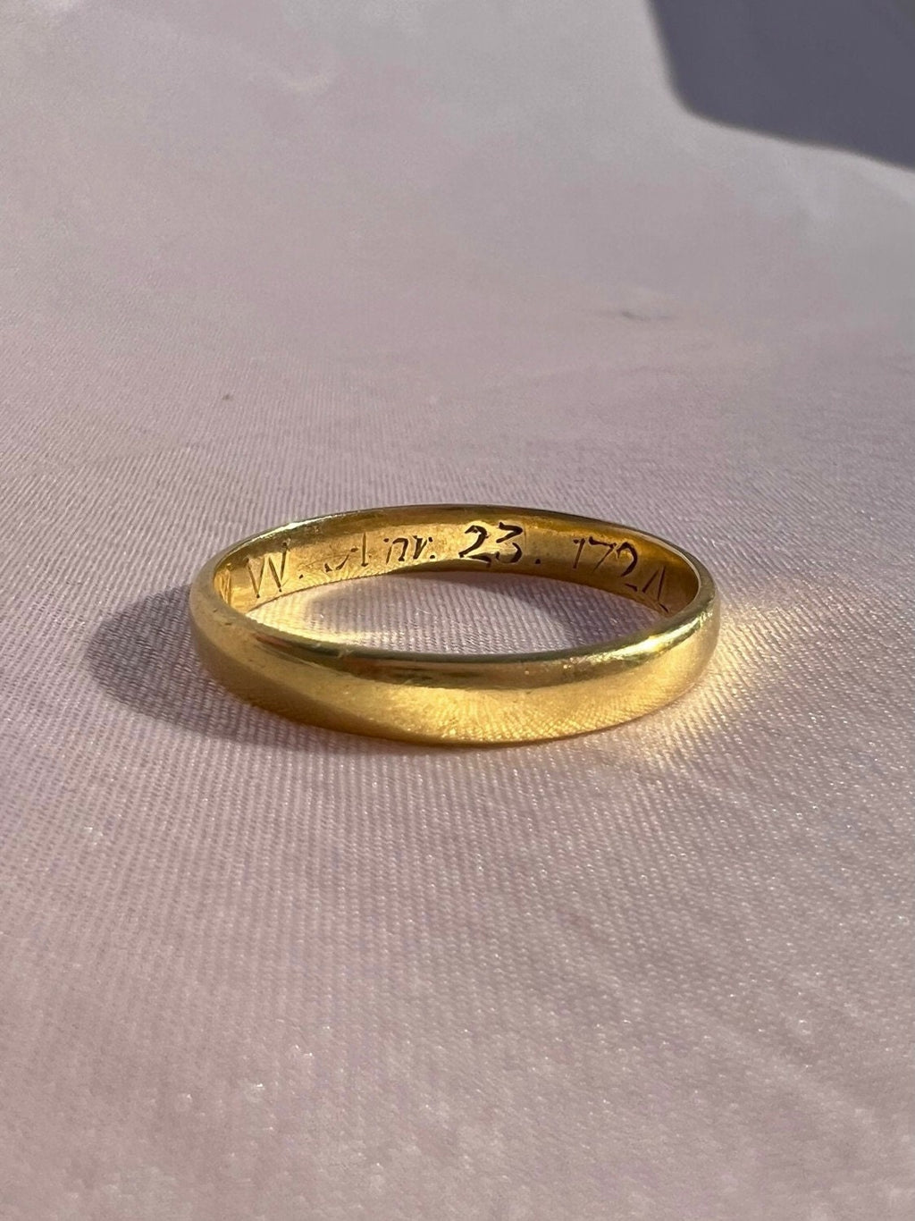 Antique 18k Love Ring 1724