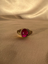 Load image into Gallery viewer, Vintage 9k Synth Ruby Cabochon Openwork Ring 1991
