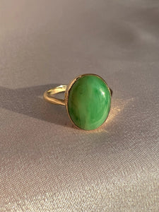 Vintage 9k Jade Cabochon Bezel Ring