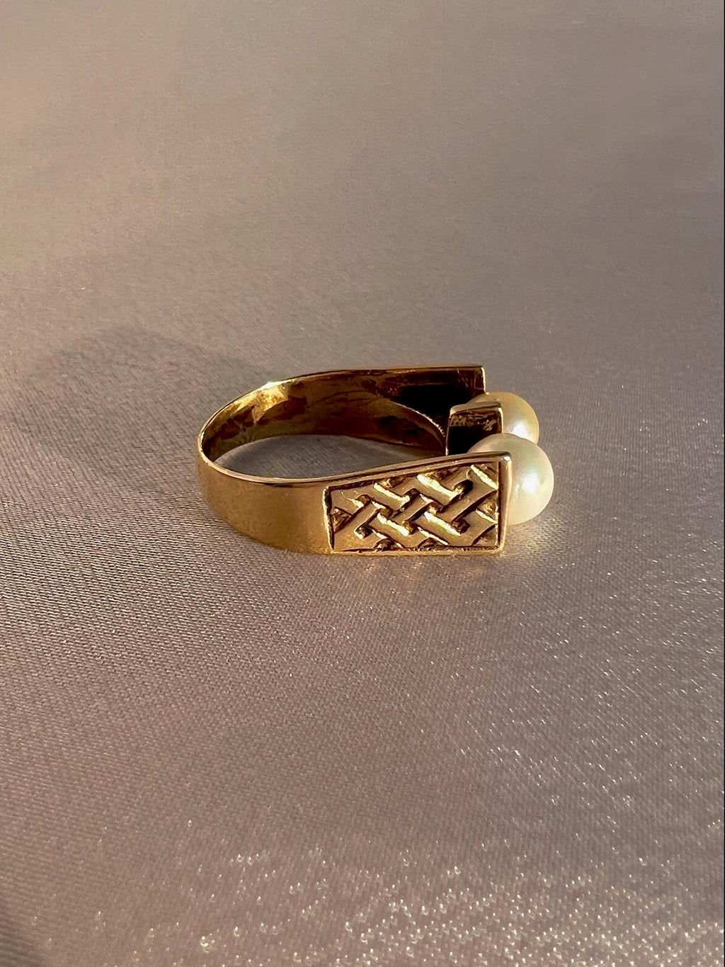 Vintage 9k Double Pearl Celtic Knot Ring 1972
