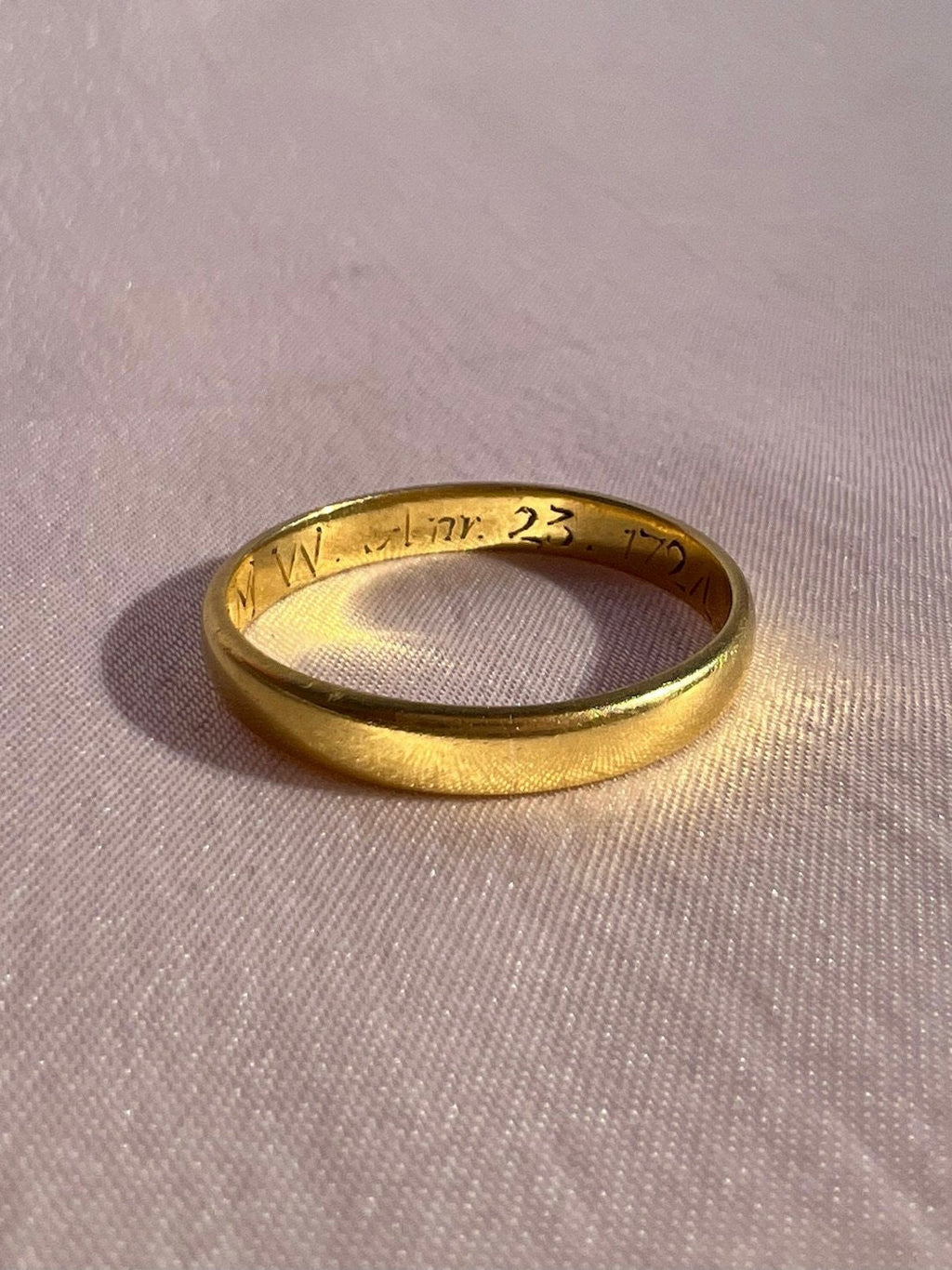 Antique 18k Love Ring 1724