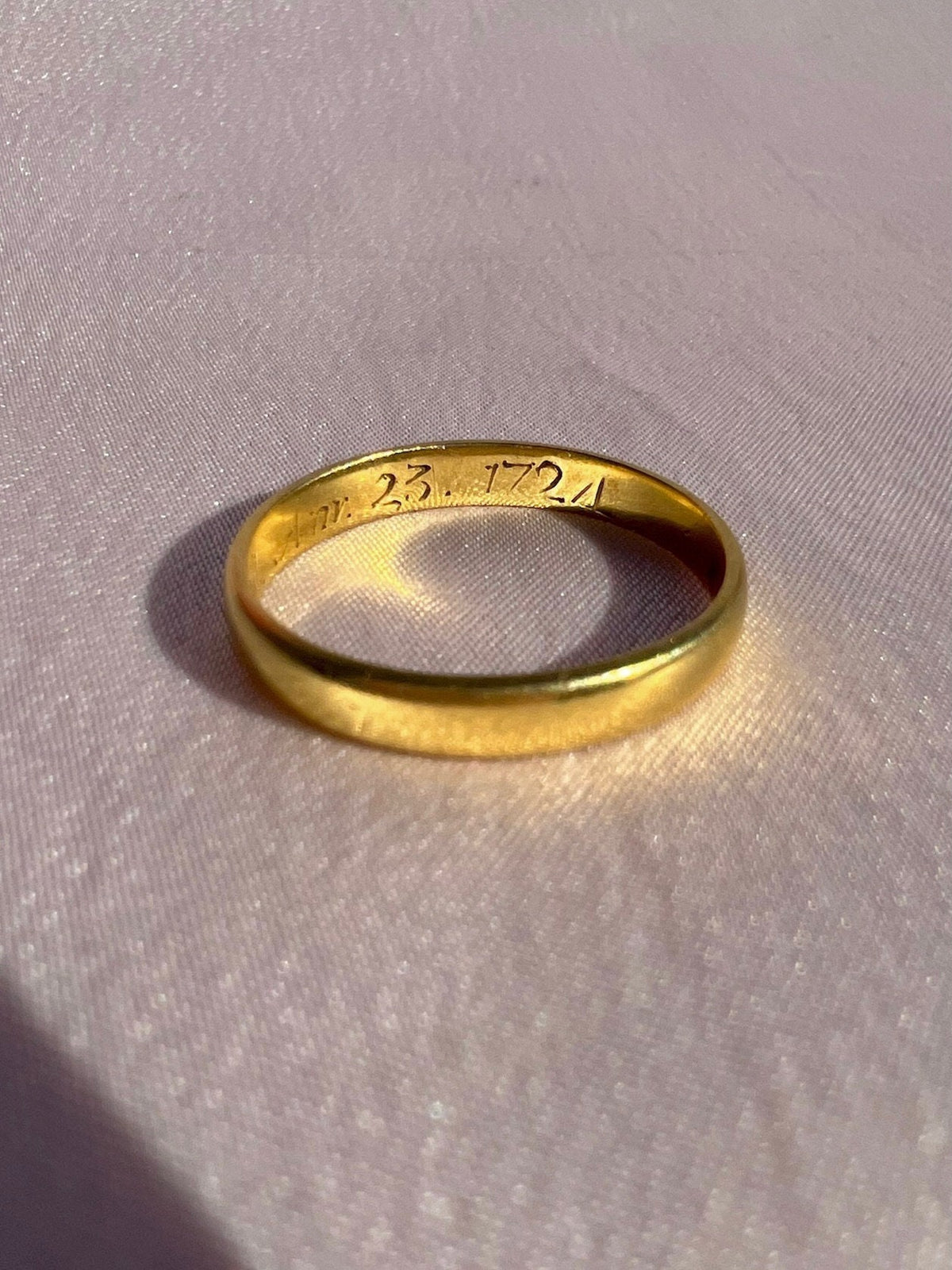 Antique 18k Love Ring 1724