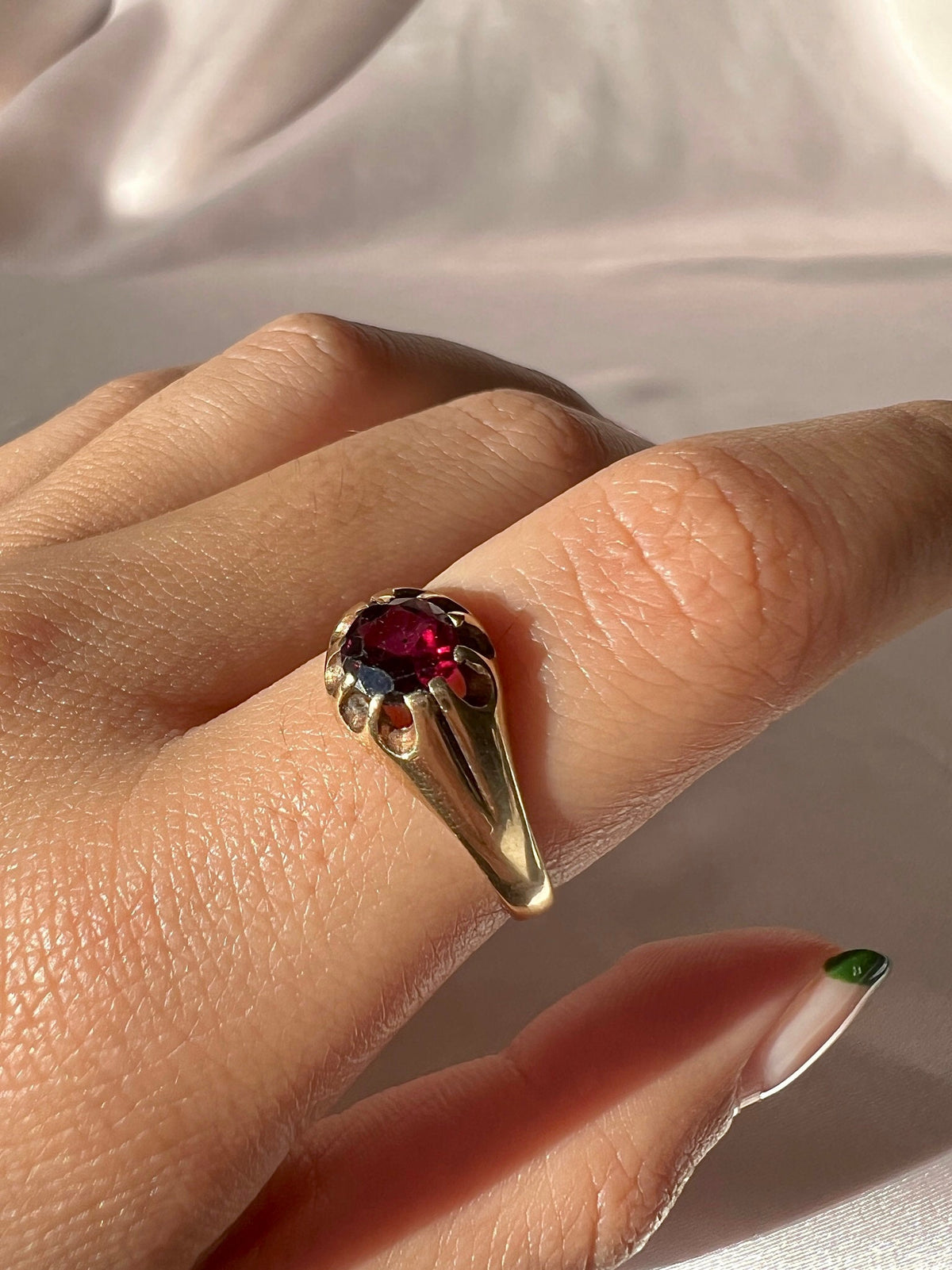 Vintage 9k Garnet Mother-Daughter Ring 1984