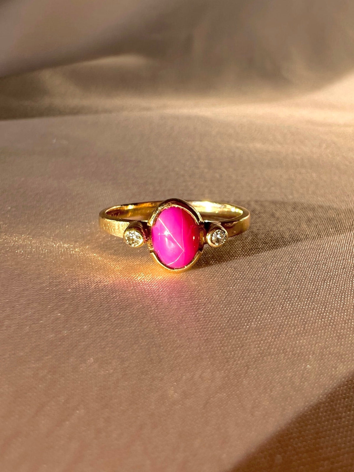 Vintage 10k Star Ruby Cabochon Diamond Ring