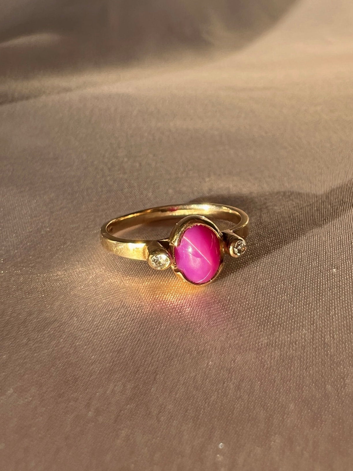 Vintage 10k Star Ruby Cabochon Diamond Ring