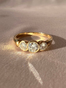 Vintage 18k Diamond Bezel Trilogy Ring