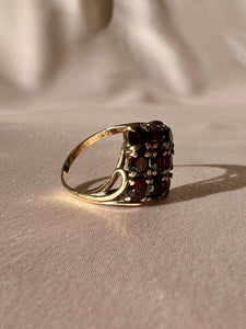 Vintage 9k Garnet Noveau Ring