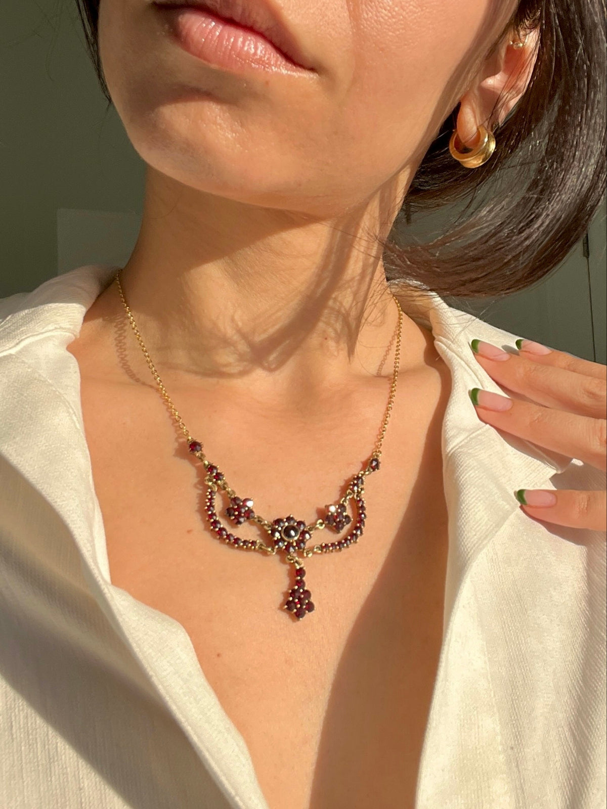 Vintage 9k Garnet Flower Cluster Necklace