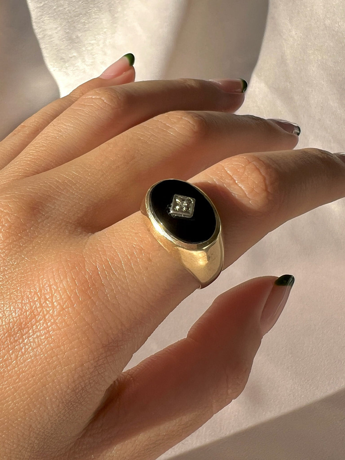 Vintage 10k Diamond Onyx Signet Ring