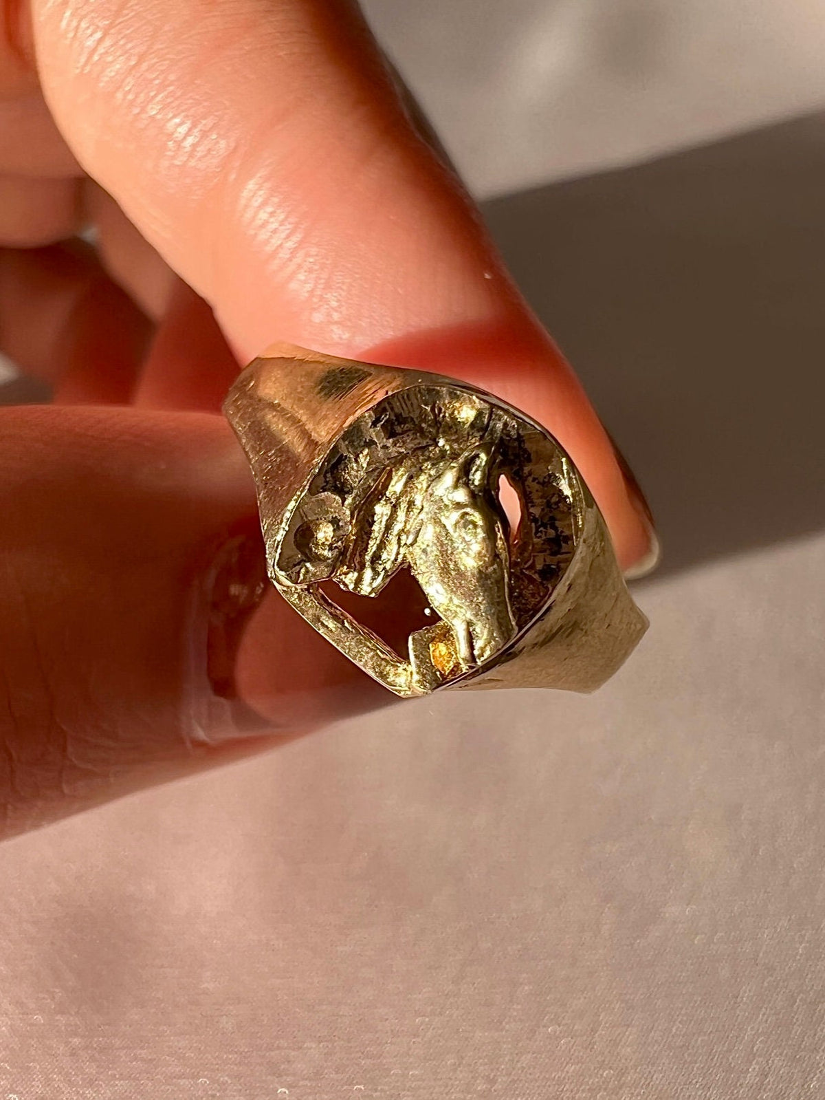 Vintage 10k Horse + Horseshoe Signet Ring