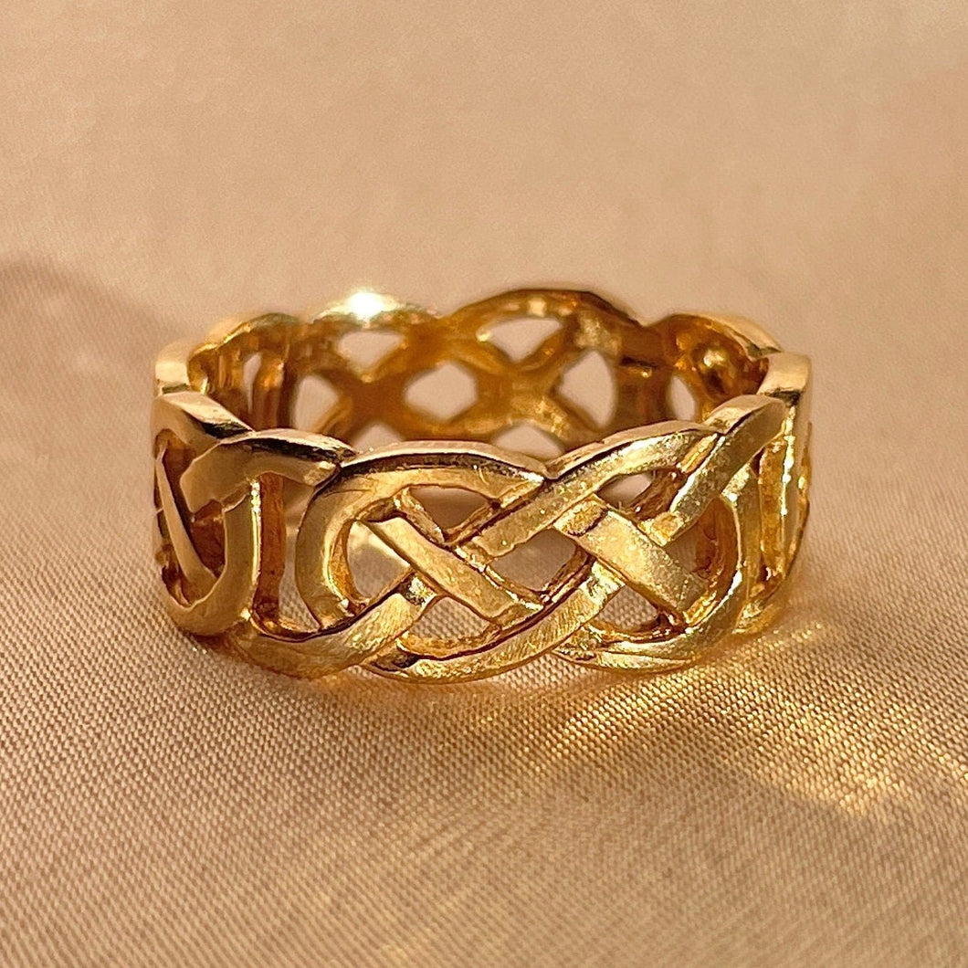 Vintage 9k Celtic Woven Band Ring