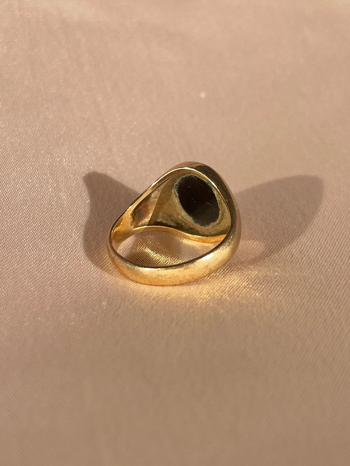 Vintage 9k Onyx Oval Signet Ring 1978