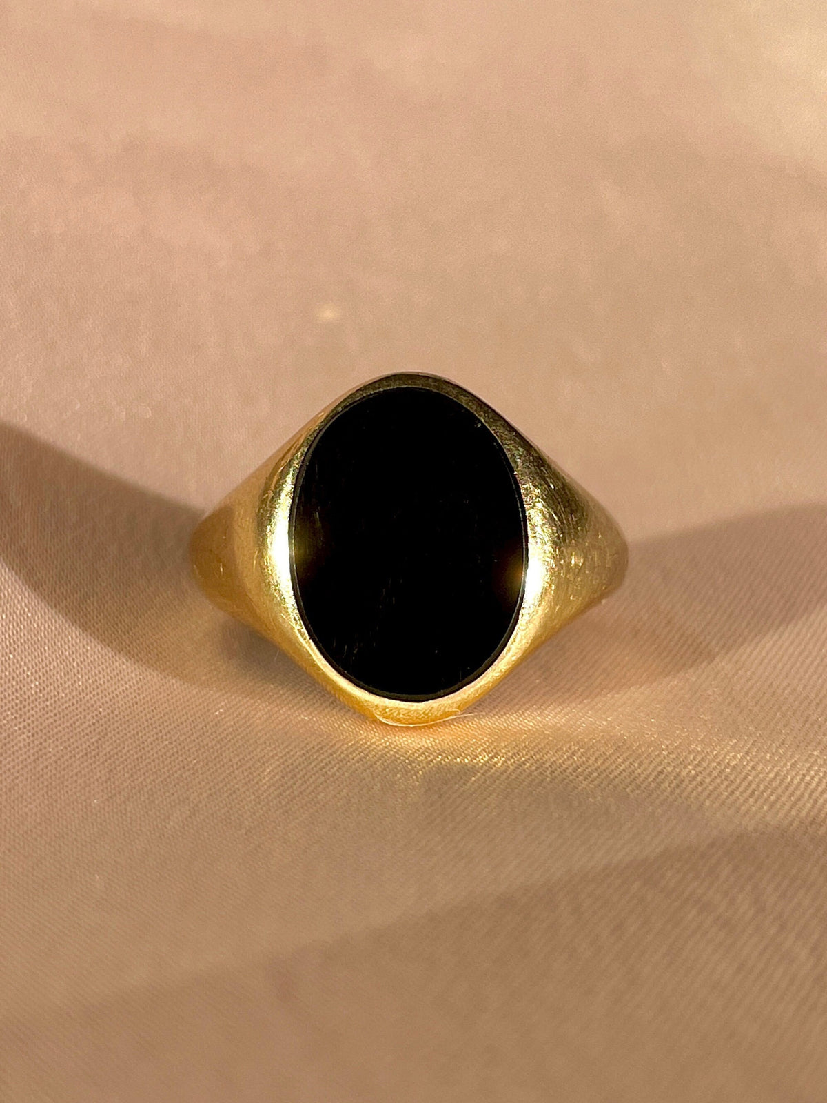 Vintage 9k Onyx Signet Ring 1972
