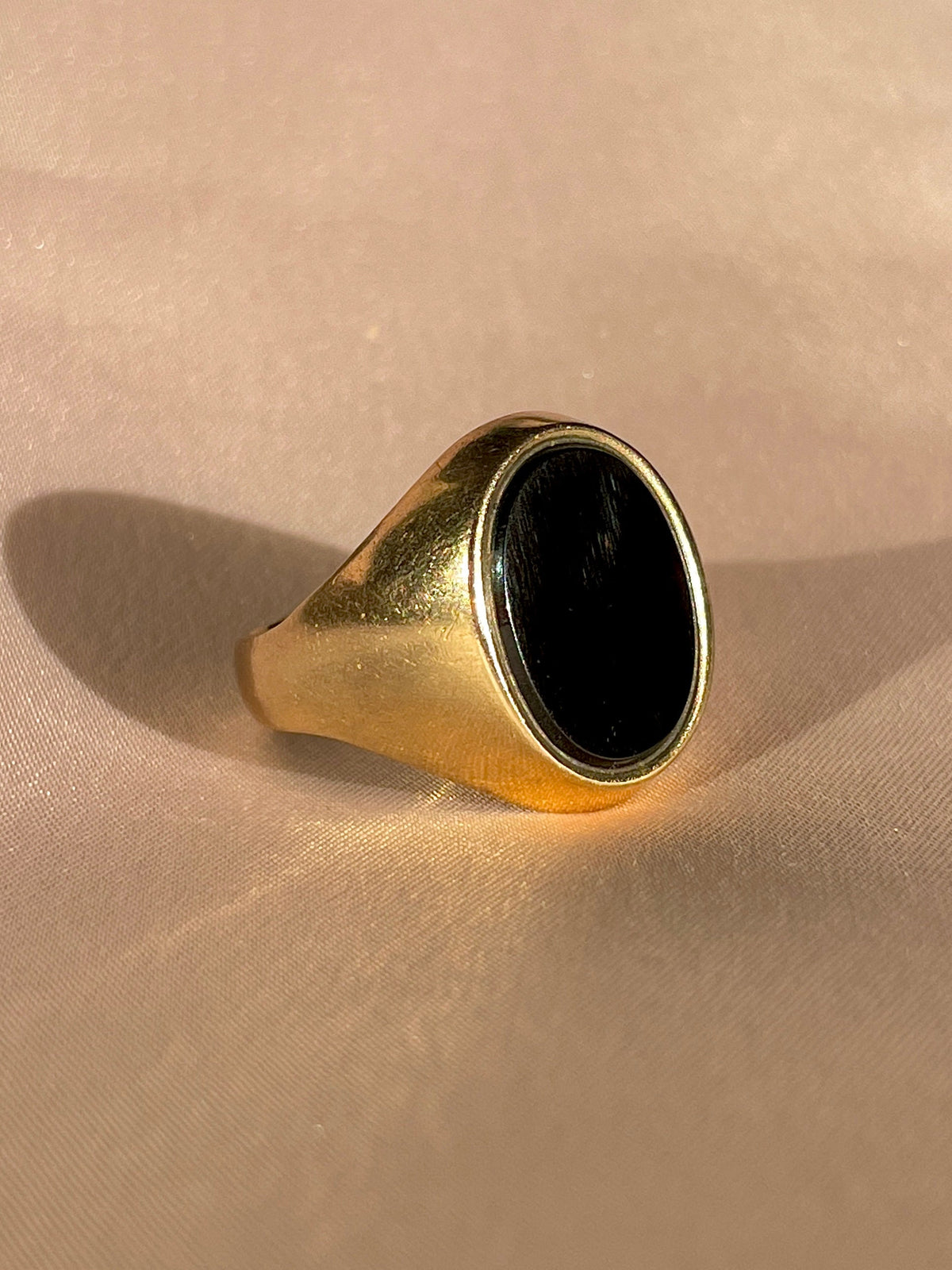 Vintage 9k Onyx Signet Cocktail Ring 1972