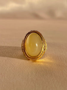 Vintage 18k Moonstone Cabochon Bezel Ornate Ring