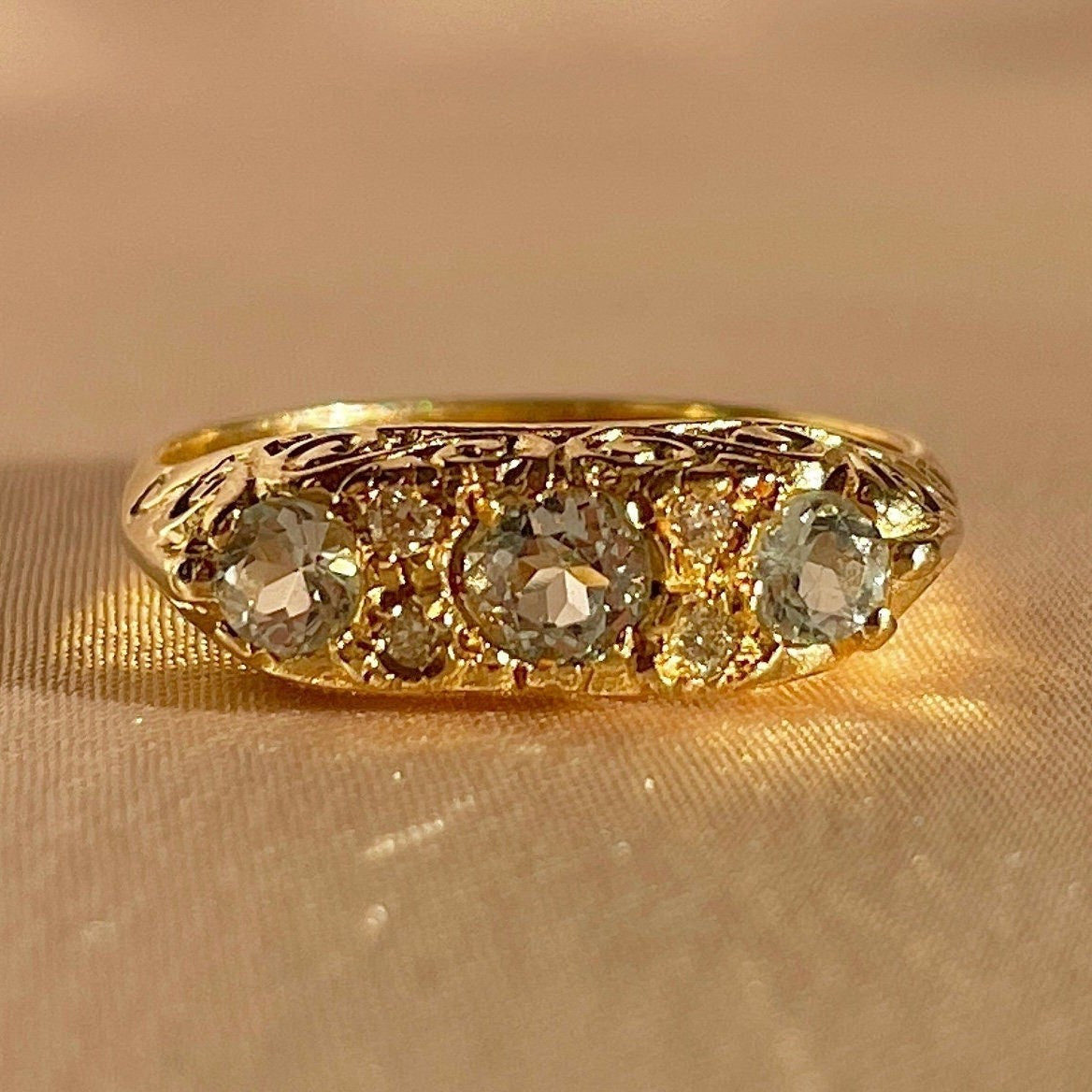 Vintage 9k Aquamarine Diamond Boat Ring
