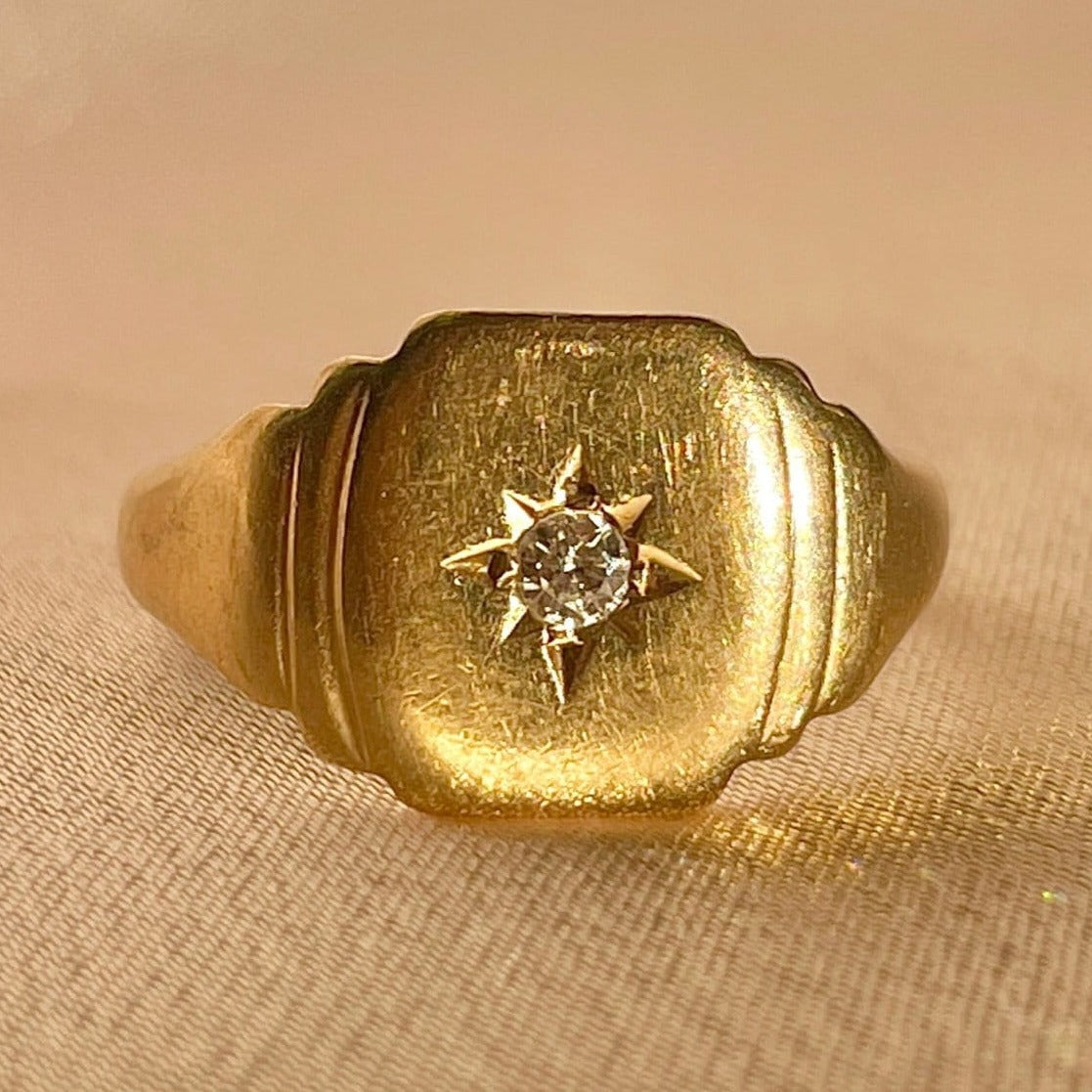 Vintage 9k Diamond Starburst Step Signet Ring