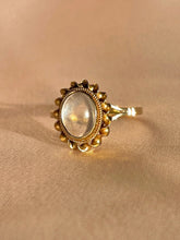 Load image into Gallery viewer, Vintage 9k Moonstone Cabochon Ray Ring 1977
