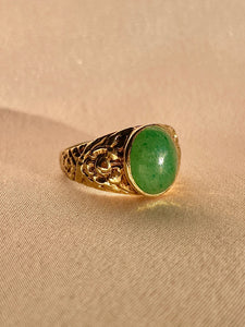 Vintage 9k Jade Cabochon Floral Ring