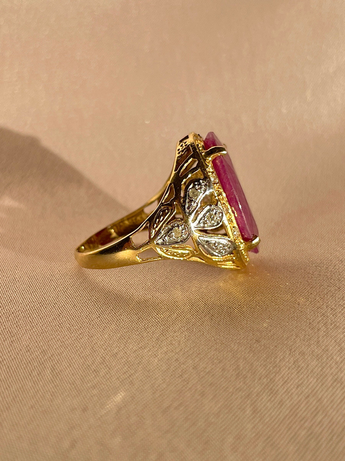 Vintage 18k Ruby Diamond Cocktail Ring 8.00 CTW