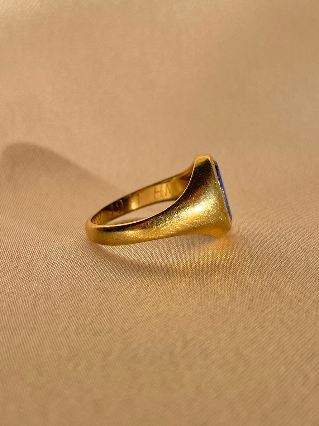 Vintage 9k Lapis Lazuli Signet Ring 1970