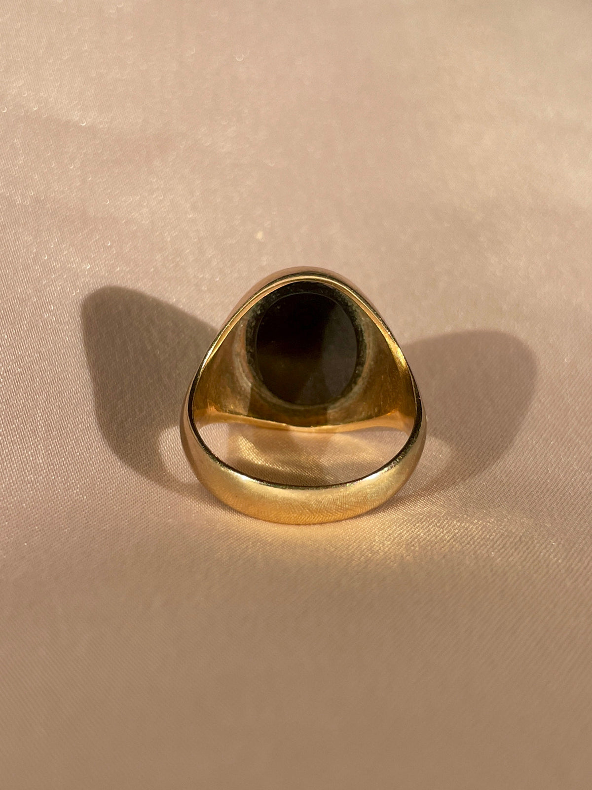 Vintage 9k Onyx Signet Cocktail Ring 1972