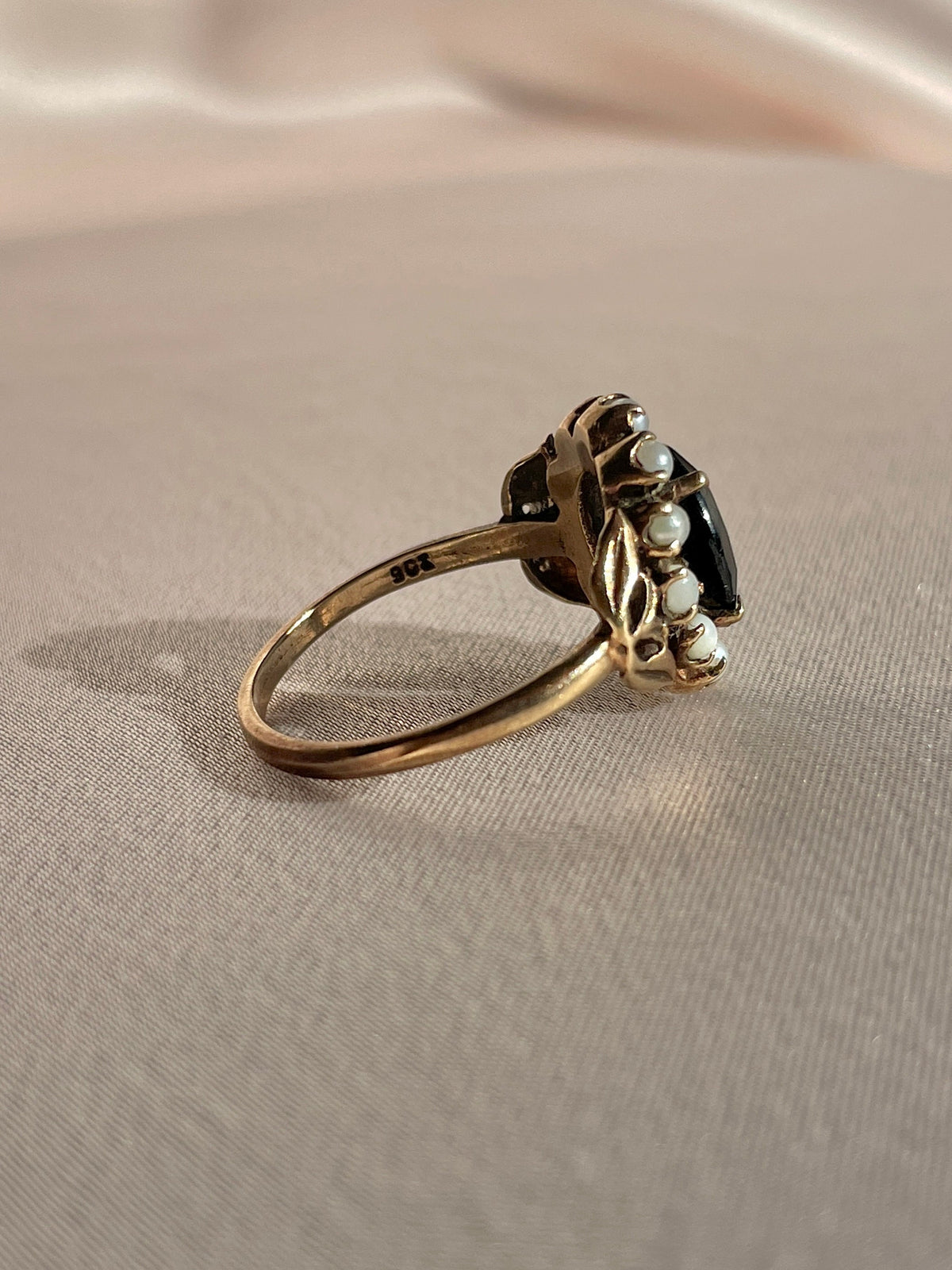 Antique 9k Garnet Pearl Halo Cluster RIng