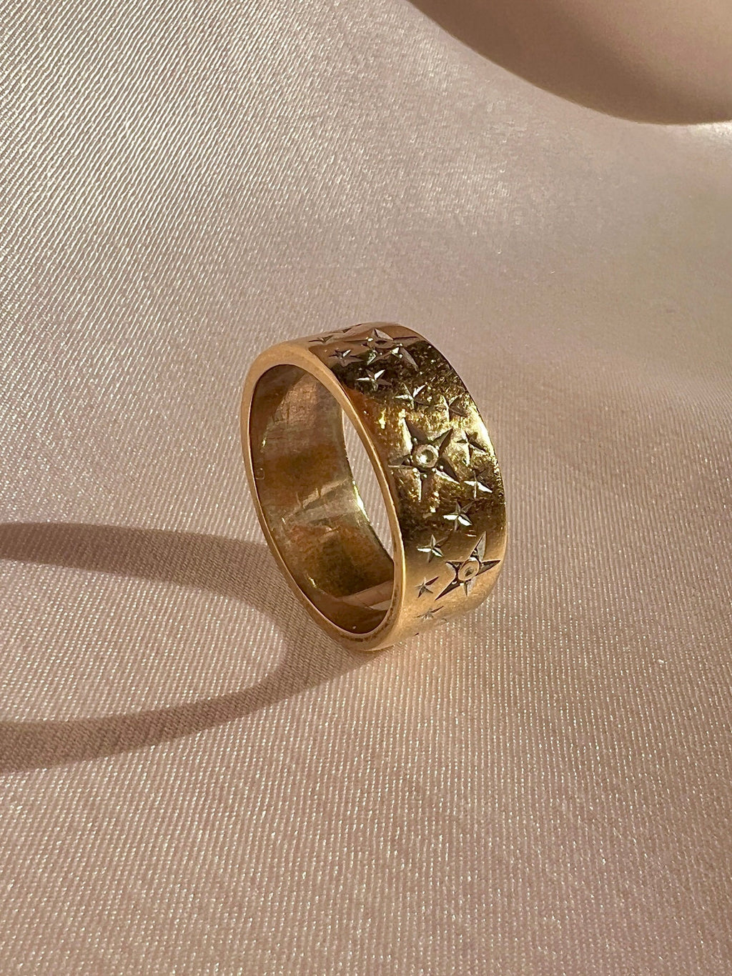 Vintage 18k Starburst Eternity Band Ring