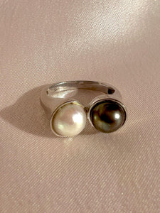 Vintage 14k White Gold Black + White Pearl Ring