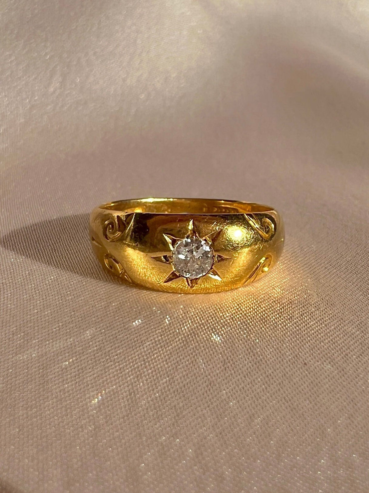 Antique 18k Diamond Old Cut Starburst Solitaire 1902