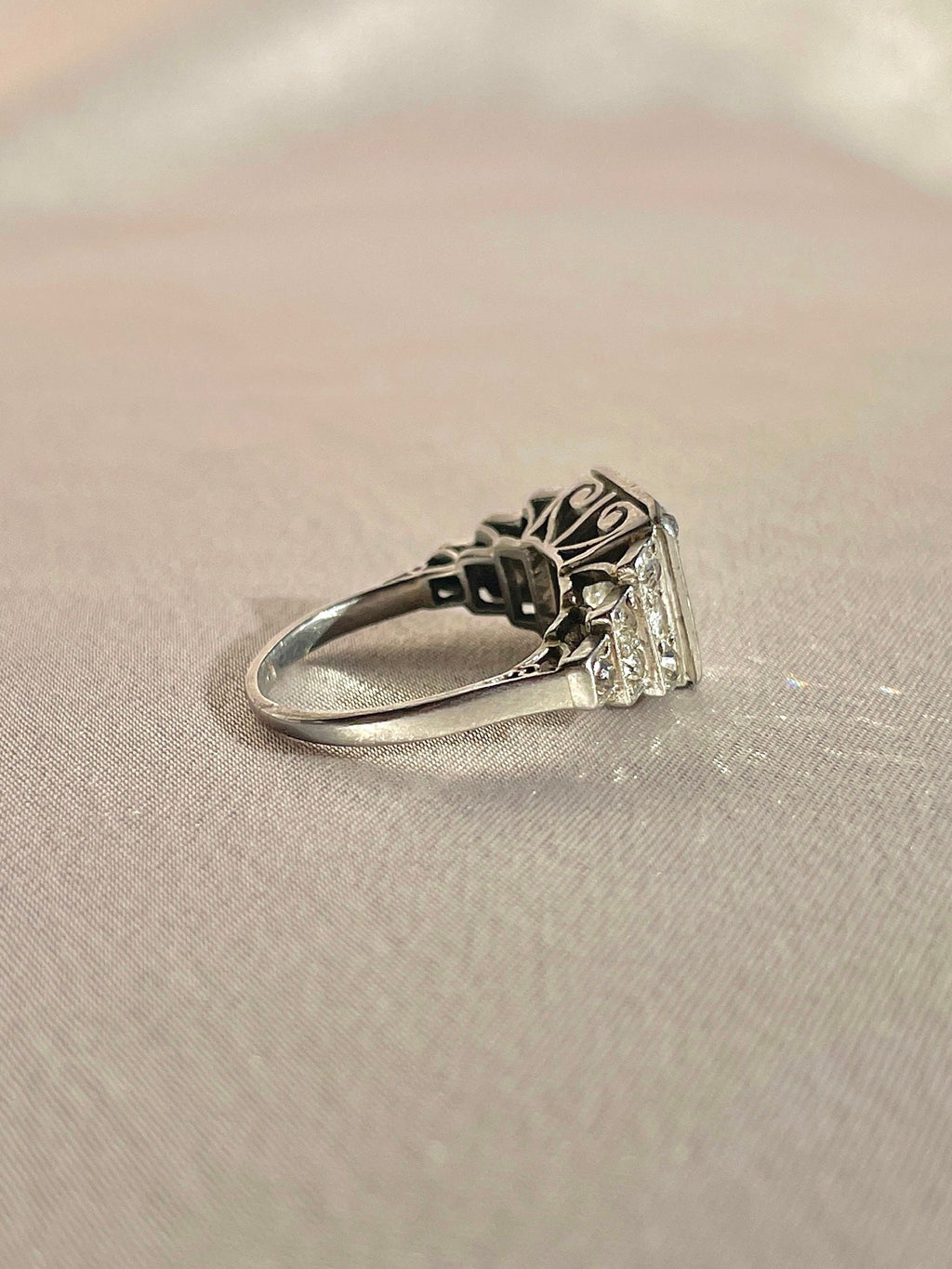Antique Platinum Diamond Deco Engagement Ring 2.10 ct