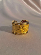 Load image into Gallery viewer, Vintage 18k Carrera y Carrera Ballerina Ring
