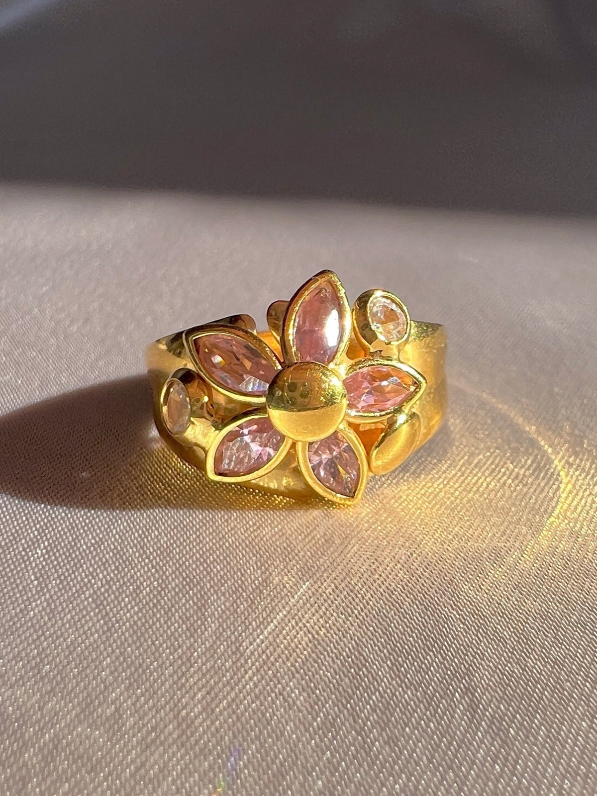 Vintage 18k Pink Kunzite Diamond Ring
