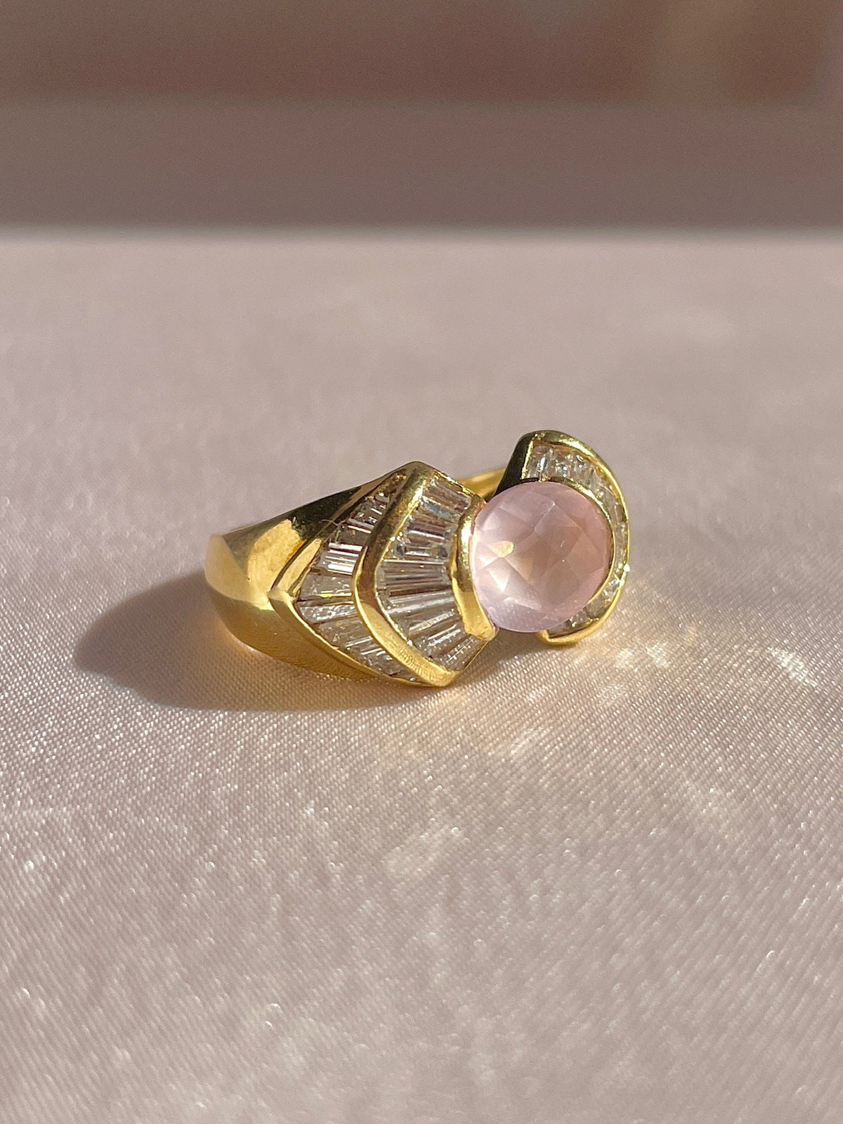 Vintage 18k Rose Quartz Baguette Diamond Ring