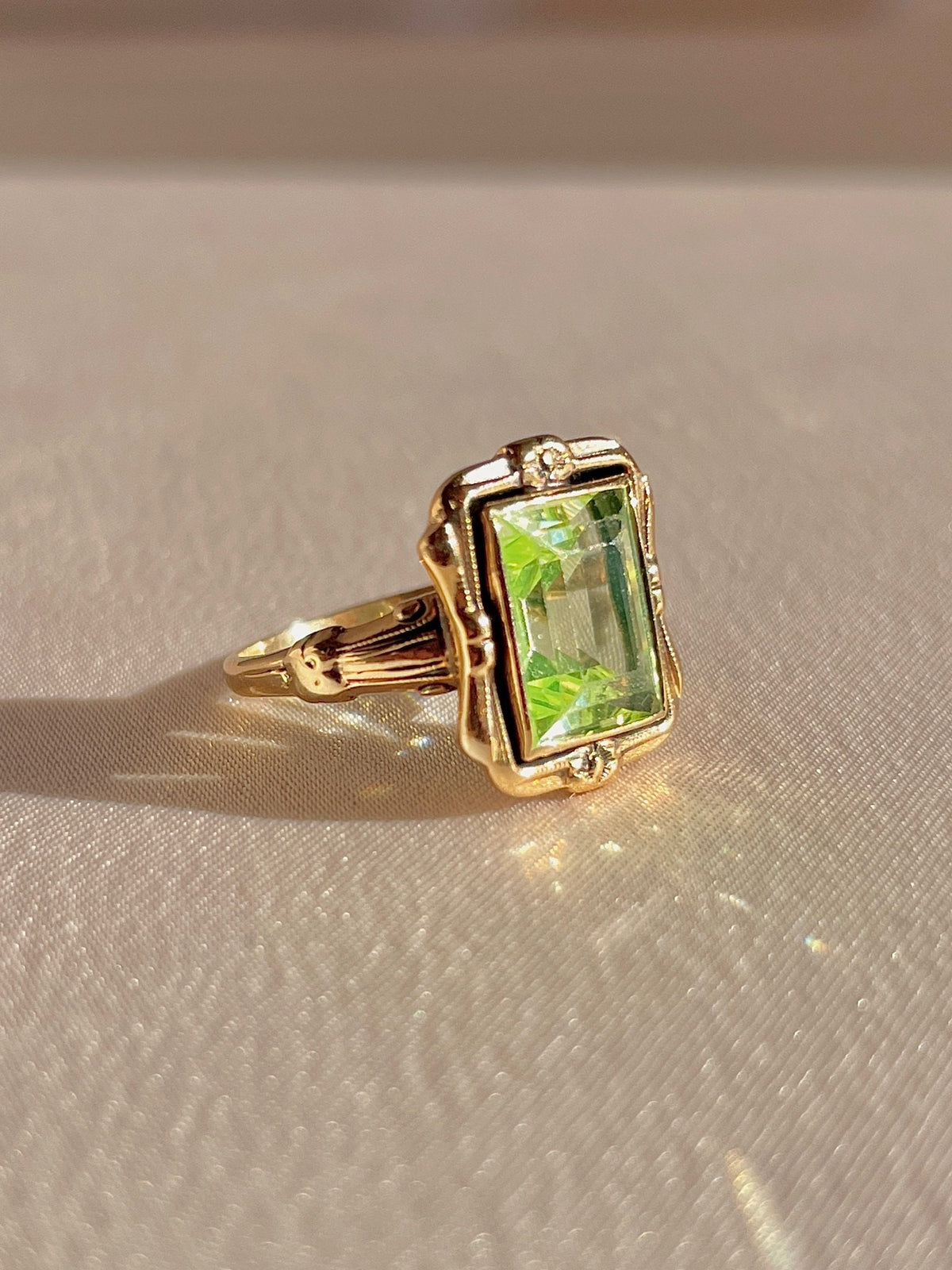 Antique 10k Lime Spinel Frame Ring