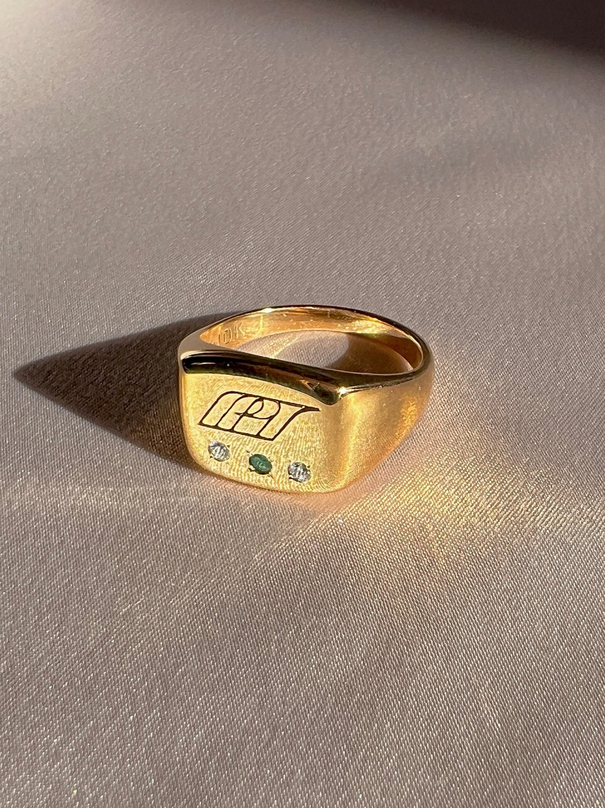 Vintage 10k Emerald Diamond Emblem Signet Ring