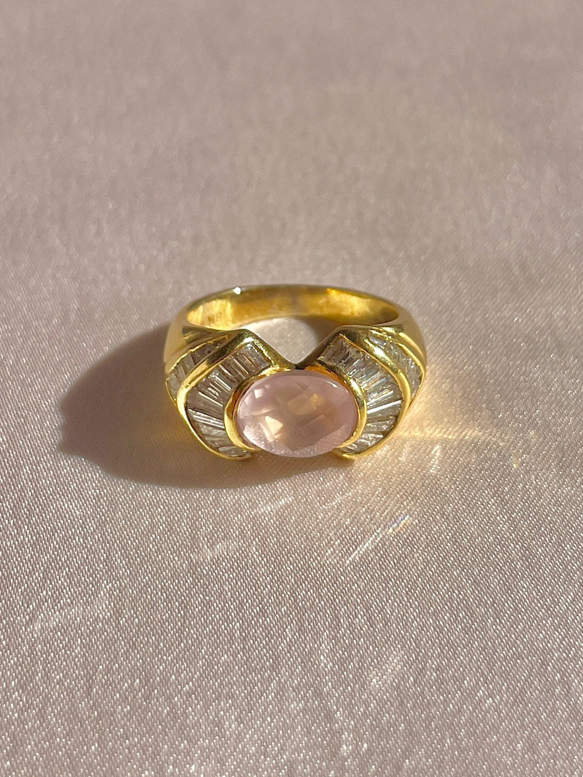 Vintage 18k Rose Quartz Baguette Diamond Ring