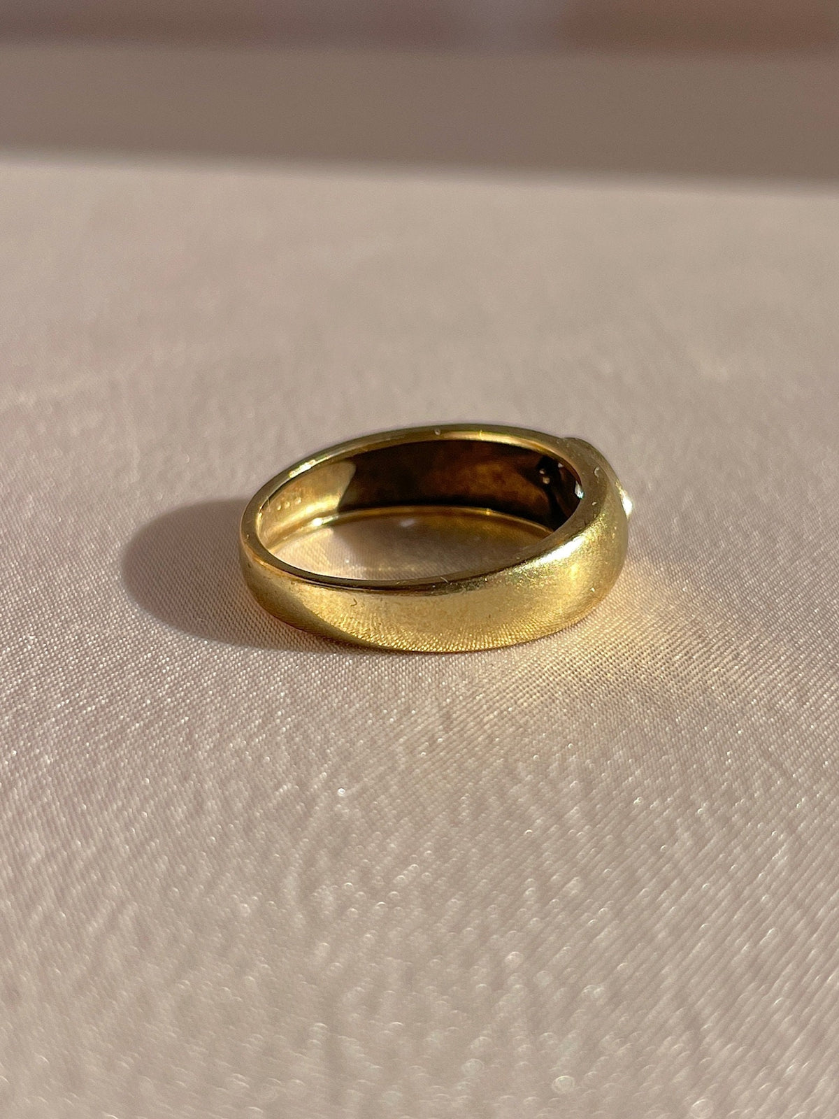 Vintage 9k Diamond Eye Ring 2000