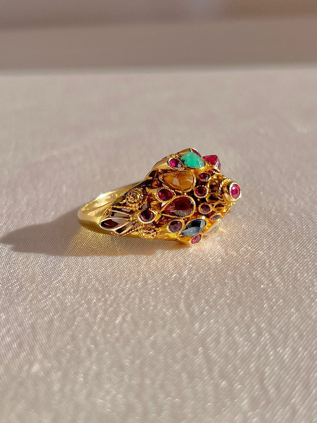 Vintage 14k Rainbow Temple Ring