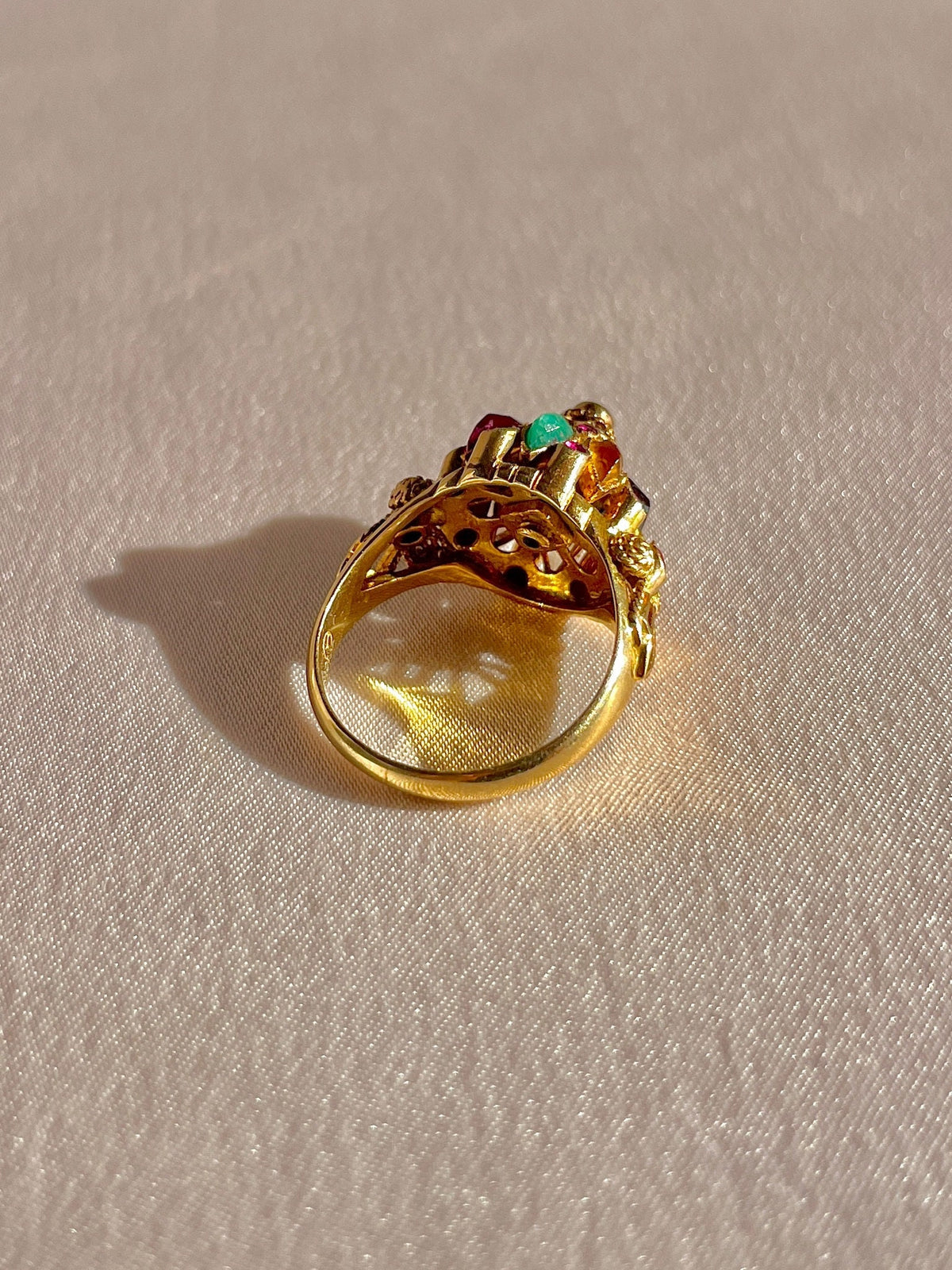 Vintage 14k Rainbow Temple Ring