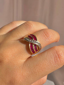 Vintage 14k Diamond Ruby Baguette Wave Ring