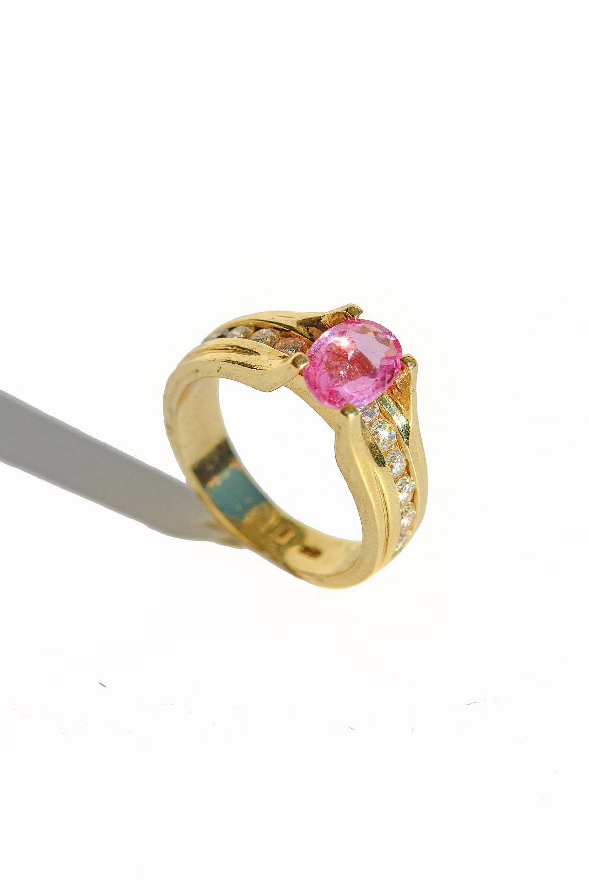 Vintage 18k Pink Sapphire Diamond Bar Ring