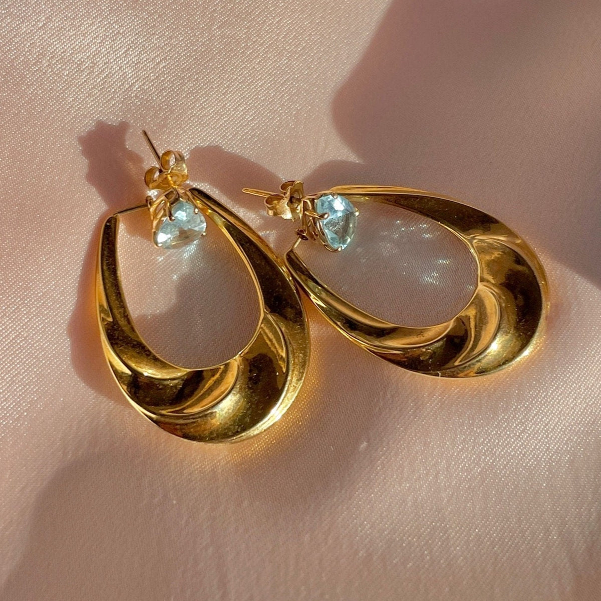 Vintage Aquamarine Scallop Hoop Earrings