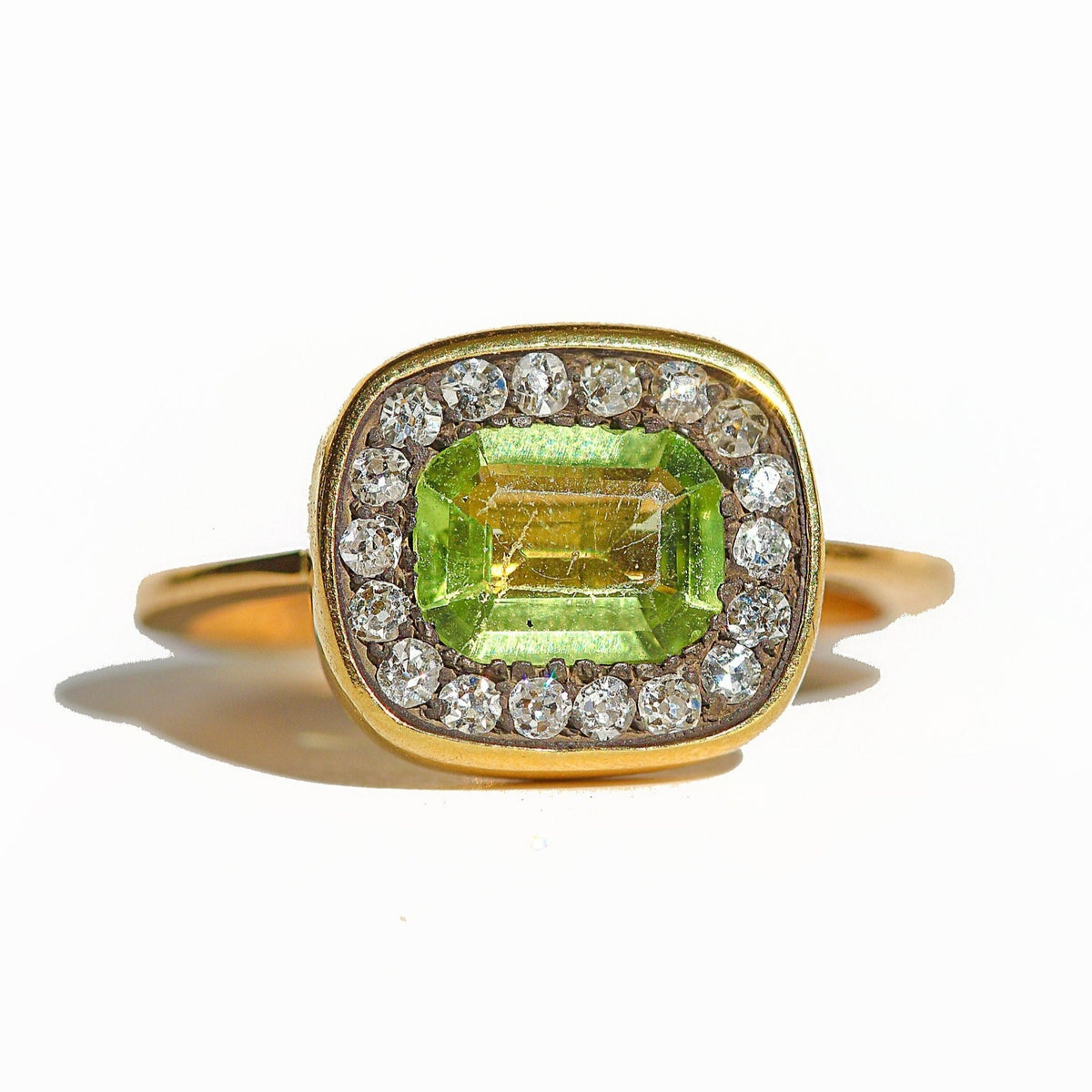 Vintage 18k Peridot Diamond Bezel Ring