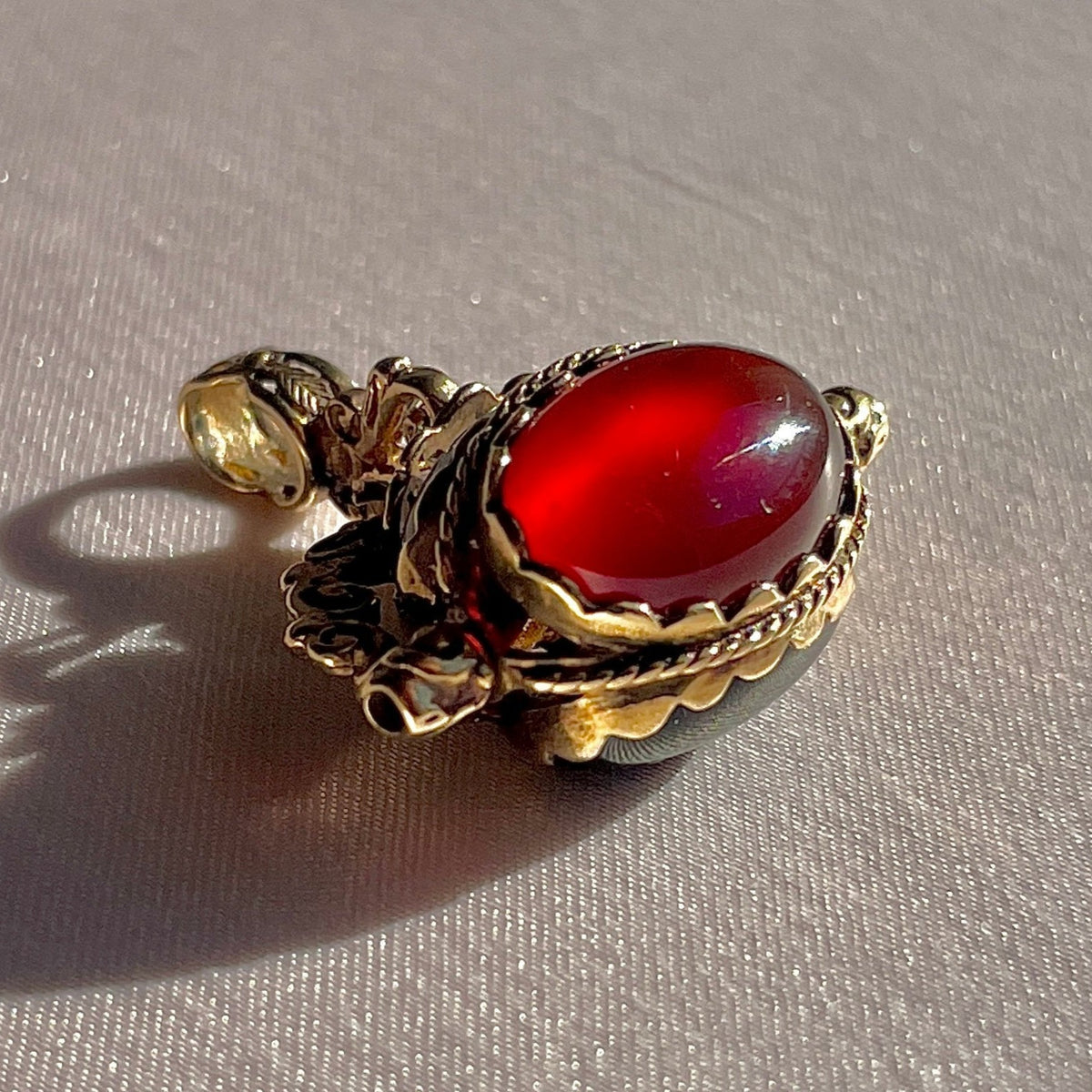 Vintage Trio Tigers Eye Onyx Chalcedony Swivel Fob Pendant