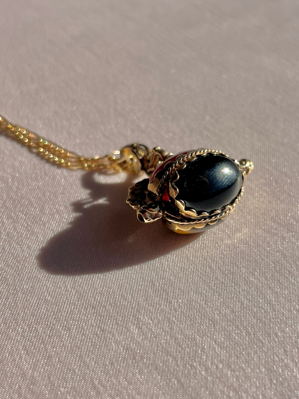 Vintage Trio Tigers Eye Onyx Chalcedony Swivel Fob Pendant