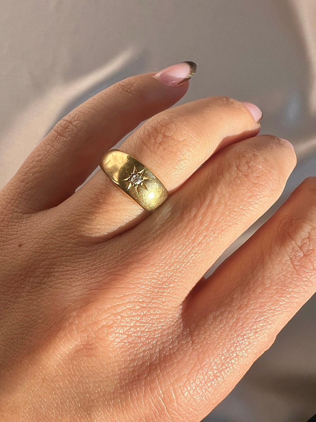 Antique 18k Diamond Starburst Solitaire Engraved Ring 1902